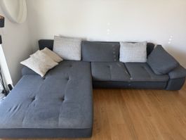 Big Ecksofa grau aus Stoff 