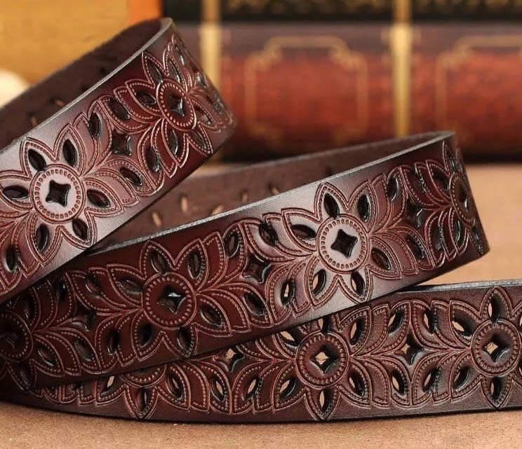 Gürtel: Hübscher Leder Gürtel, mit Blumenmuster – Neu und originalverpackt aus Gattikon von myartshop 3
