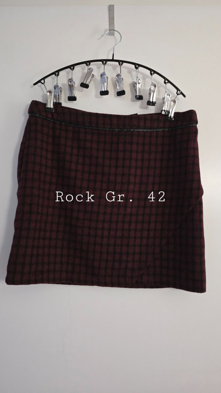 Röcke: Rock Gr. 42 – Gebraucht aus Sumiswald von van_tfv5