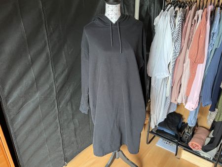 Kuscheliges Sweatkleid mit Kapuze, S