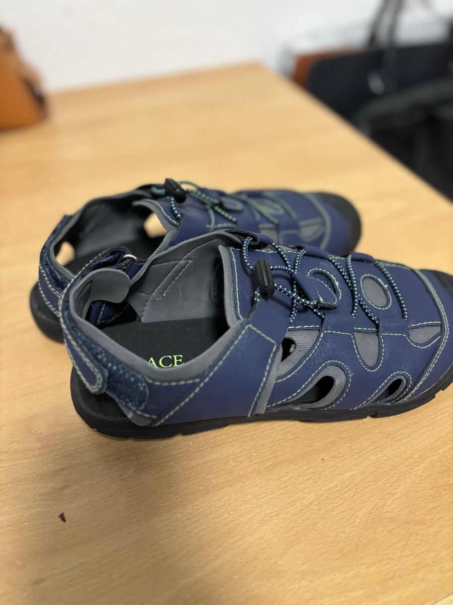 Scarpe per ragazzi: Boys' Summer Sandals - Size 37 (US 5) – Nuovo (secondo la descrizione) da Stallikon venduto da Toluu