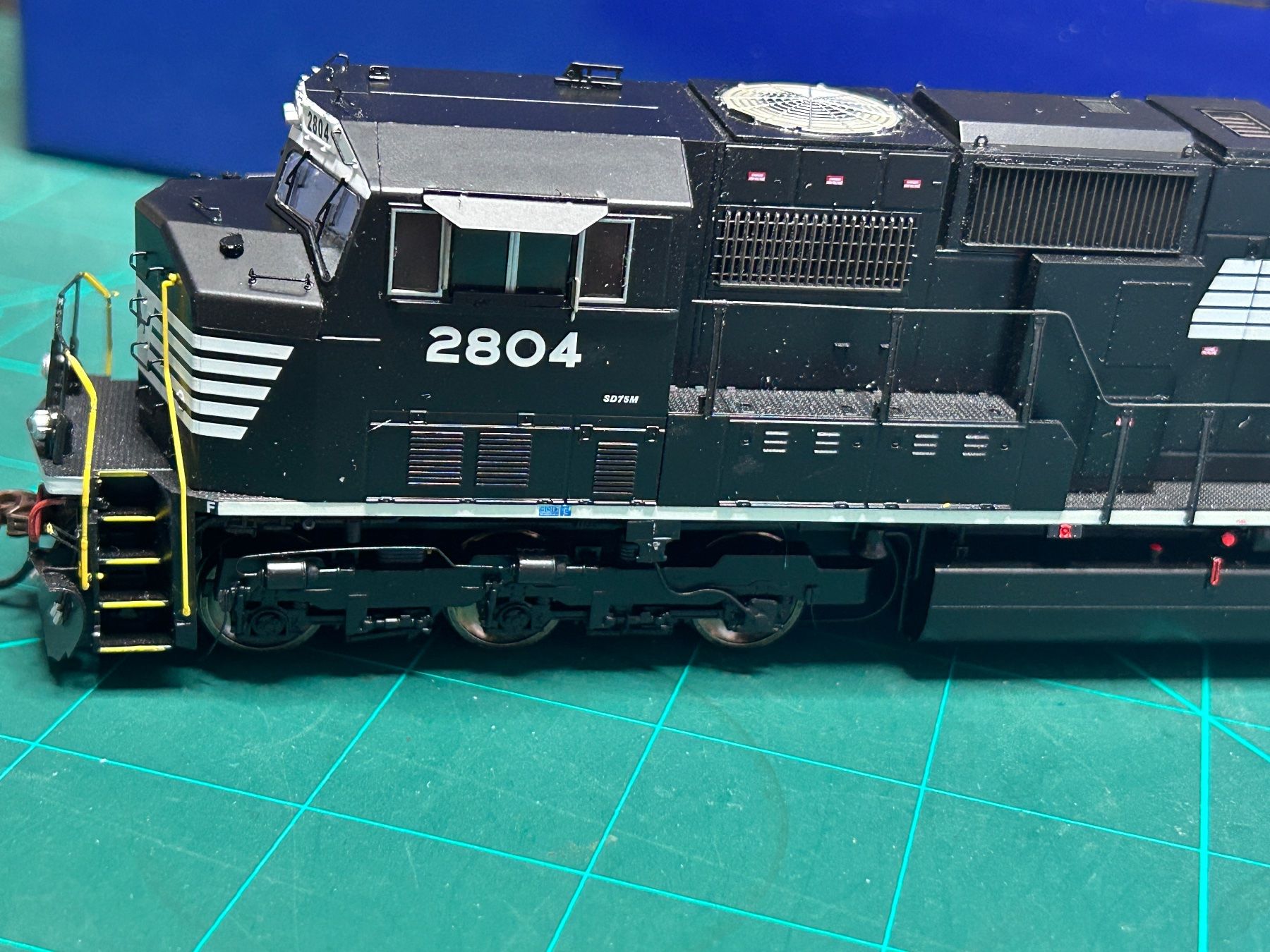 Athearn Modelleisenbahnen: EMD SD75M Norfolk Southern – Neu (gemäss Beschreibung) aus Leuzigen von pierrot-ho 2