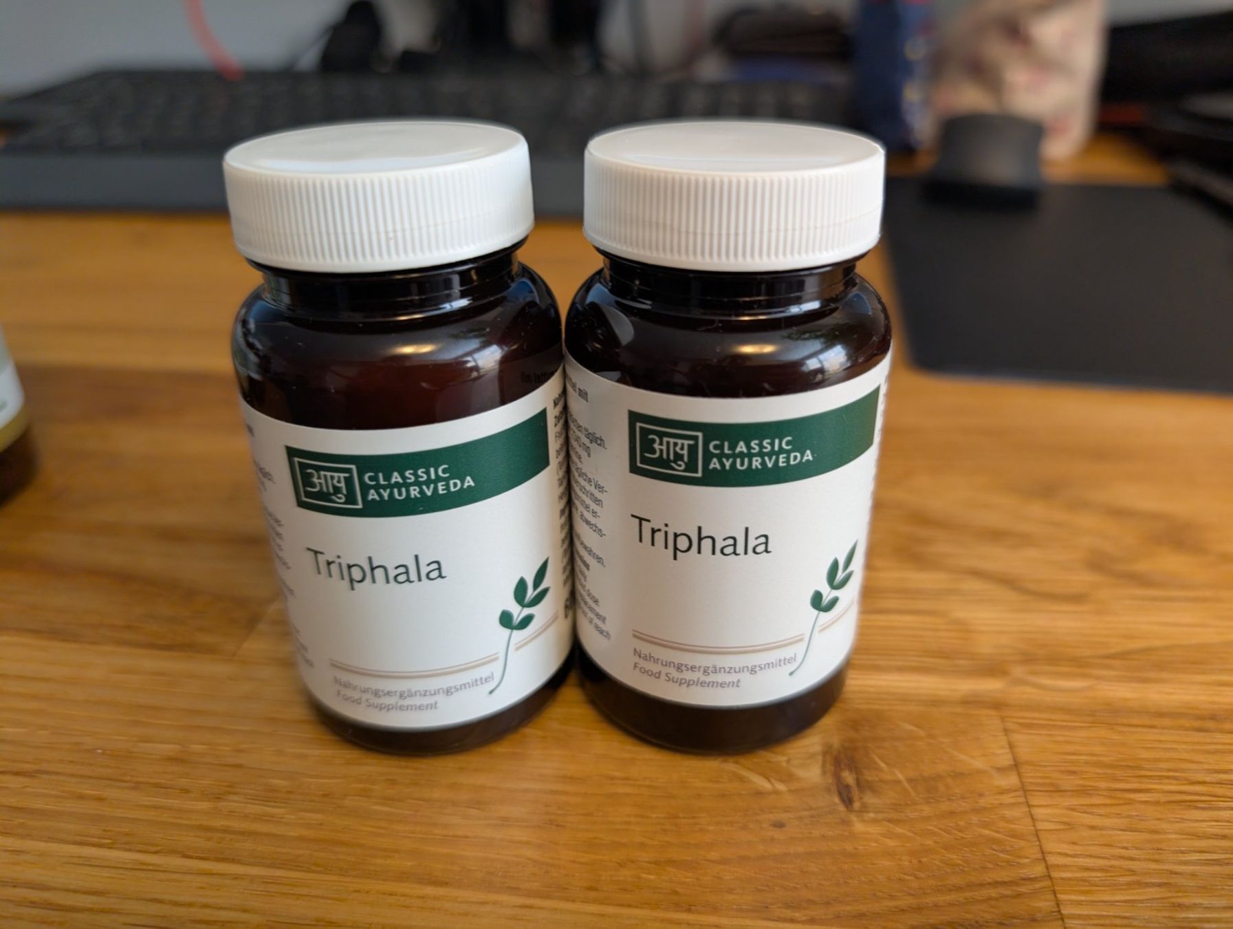Cibi & Specialità: Triphala 2 Flaschen – Nuovo (secondo la descrizione) da Einsiedeln venduto da mar_6bqc