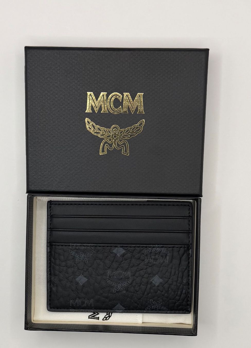 Mcm Altro in  Abbigliamento & Accessori: MCM Ausweisetui - Kartenhalter Visetos, schwarz – Nuovo e nell'imballaggio originale da Oberaach venduto da Dandy2021 3
