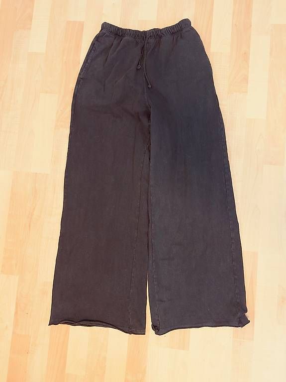 Pantaloni: American Vintage – Nuovo (secondo la descrizione) da Riedikon venduto da Surfgirl0