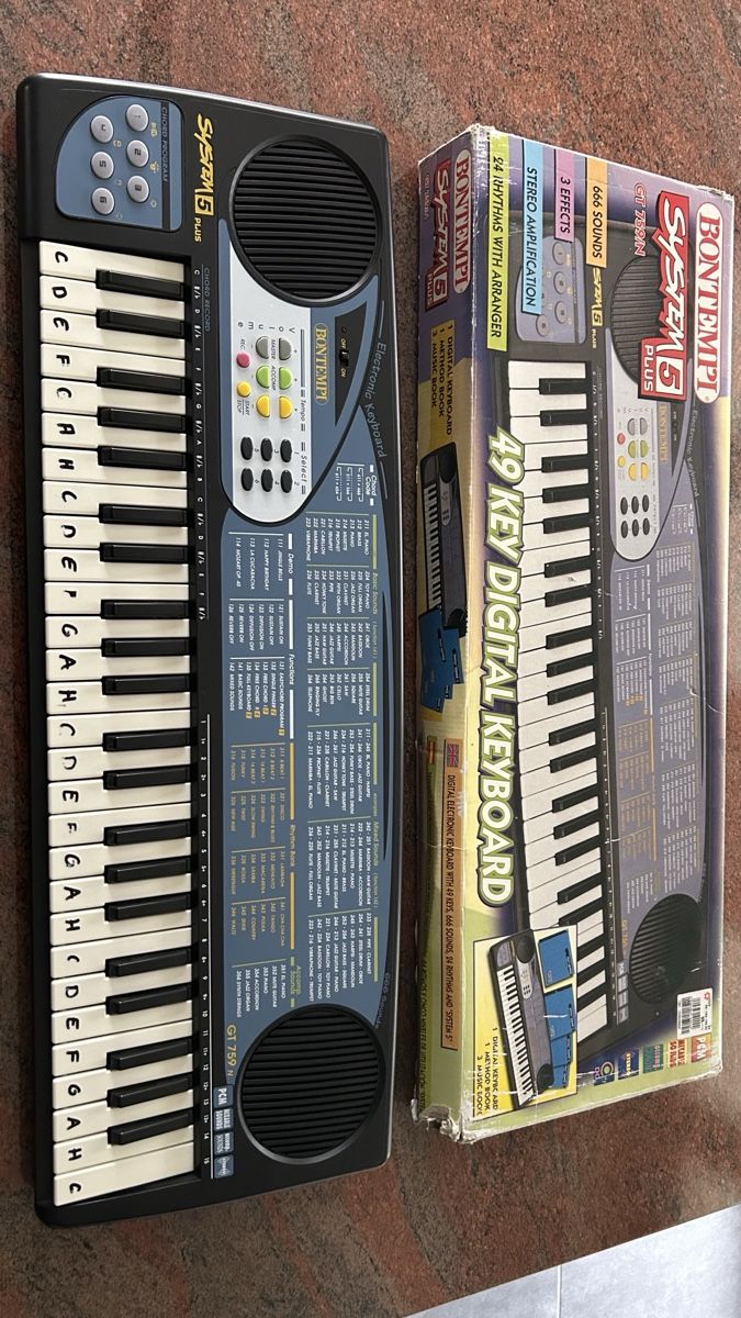 Bontempi Strumenti musicali: Bontempi System 5 Plus Keyboard, 49 Tasten – Usato da Niederurnen venduto da Chr_ccd7