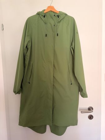 Sehr leichter RUKKA Regenmantel Modell CHANA