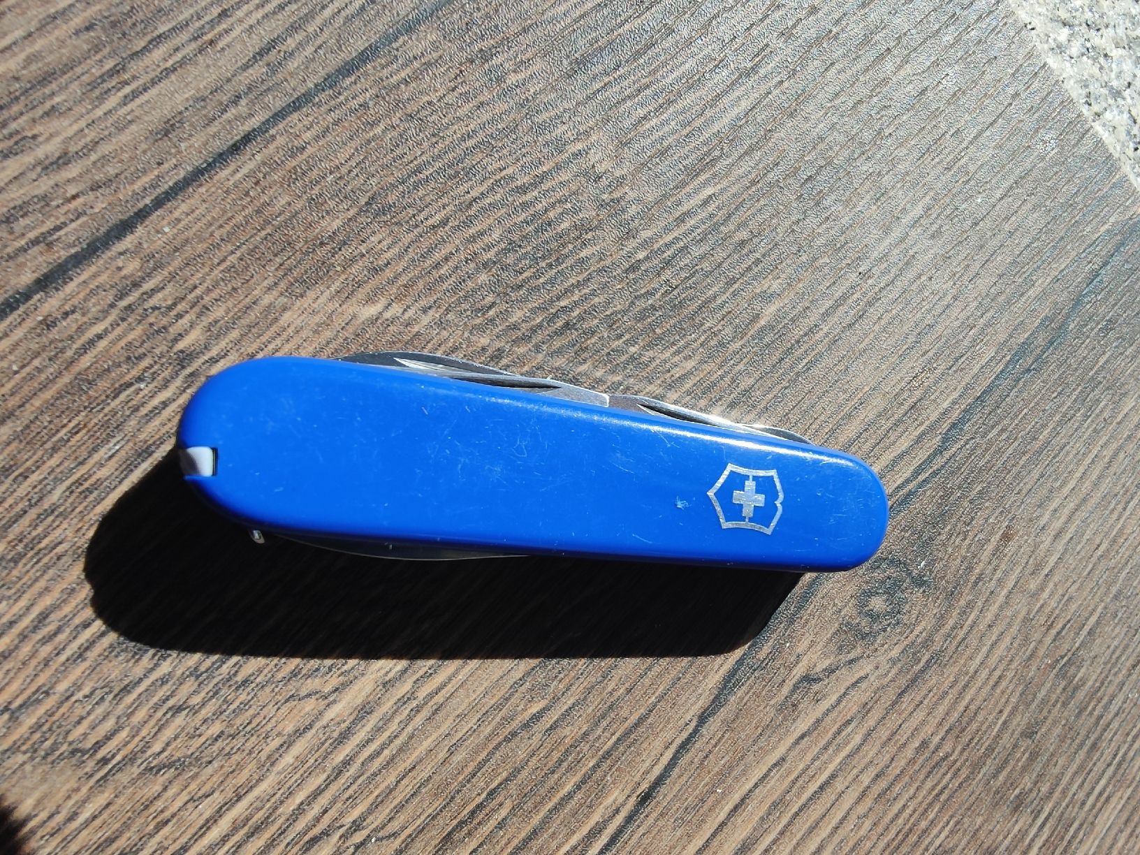 Victorinox Coltelli tascabile: Schweizer Sackmesser Victorinox Blau – Usato da Emmen venduto da Mocck 2