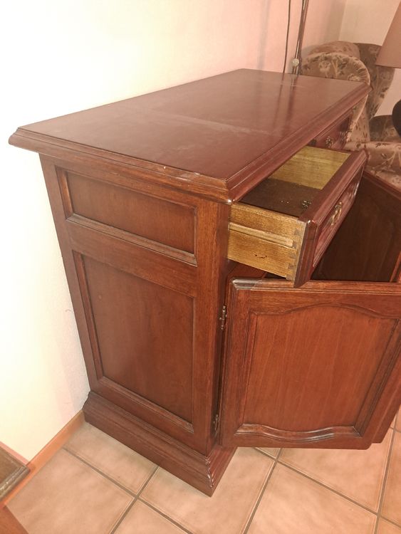 Commodes: Massivholz Schrank, Sideboard, Anrichte, antik – D'occasion à Kölliken par Upcycling-by-Mc-TAM 2