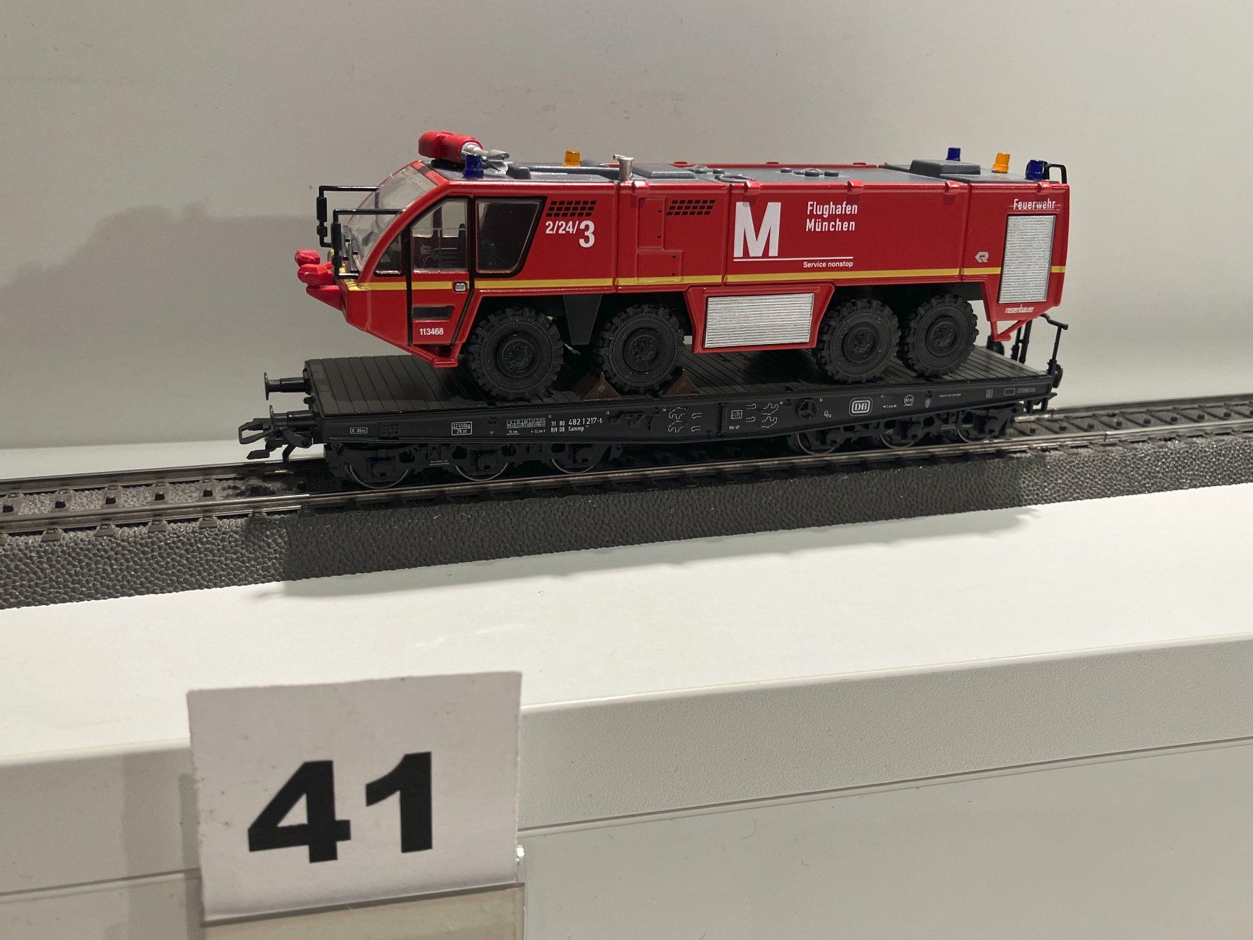 Märklin Modellini di ferrovie: märklin; schwerlastwagen DB mit FW-Auto – Nuovo (secondo la descrizione) da solothurn venduto da Lrz74