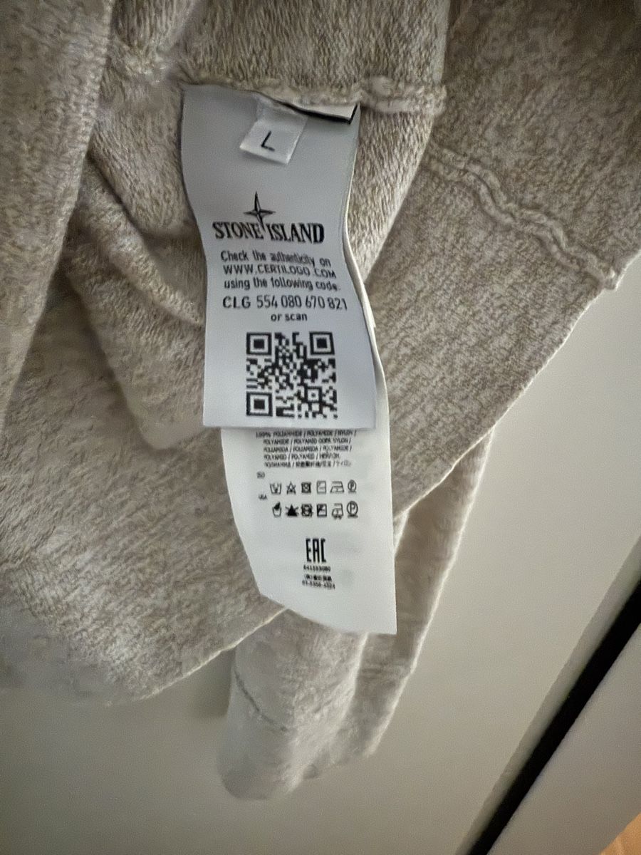 Stone Island Maglioni & Felpe: Stone Island mit Kapuzze – Usato da Recherswil venduto da Noname1 3