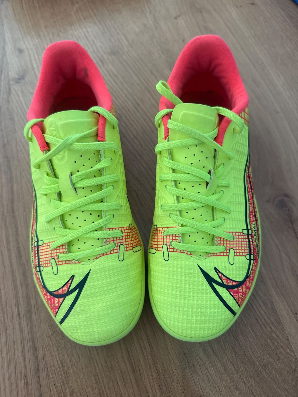 Nike Chaussures hommes: Nike Hallenschuhe – D'occasion à Würenlos par Nice05