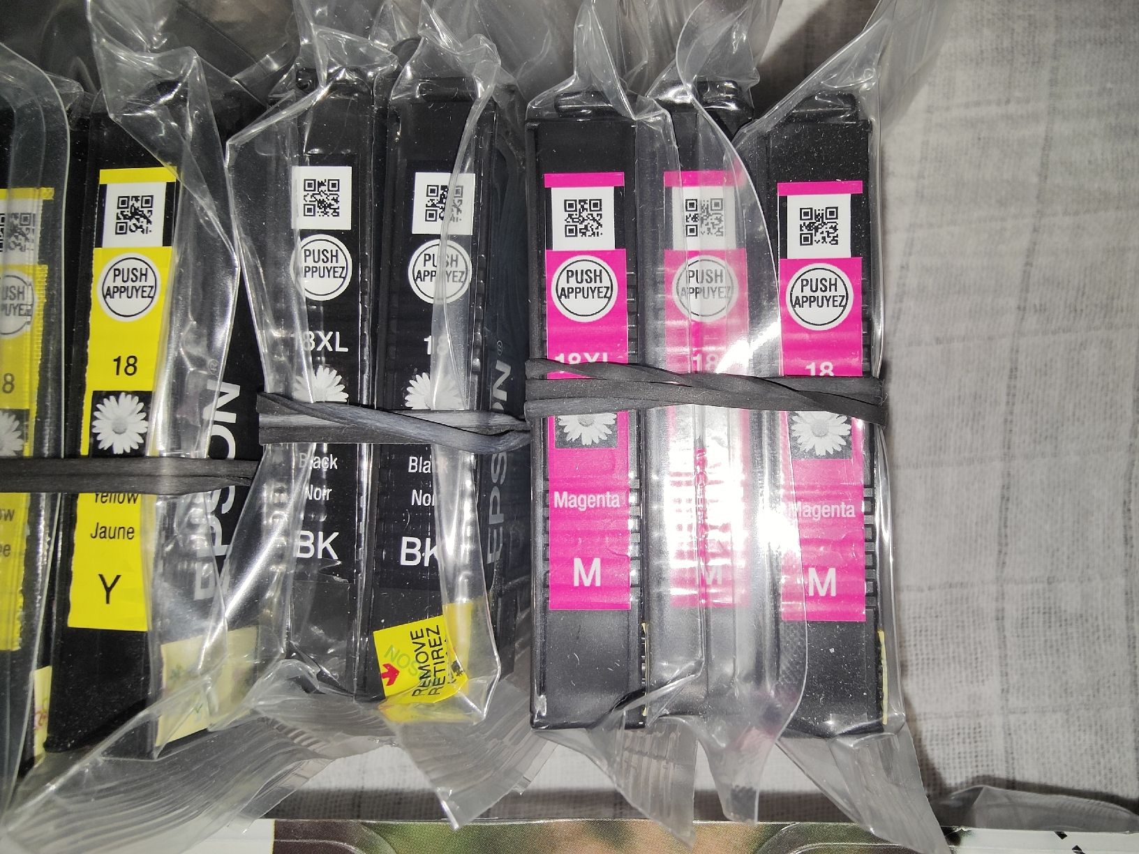 Epson Druckerpatronen & Toner: EPSON 18 Tintenpatronen – Neu und originalverpackt aus Langenthal von TopVelo 2