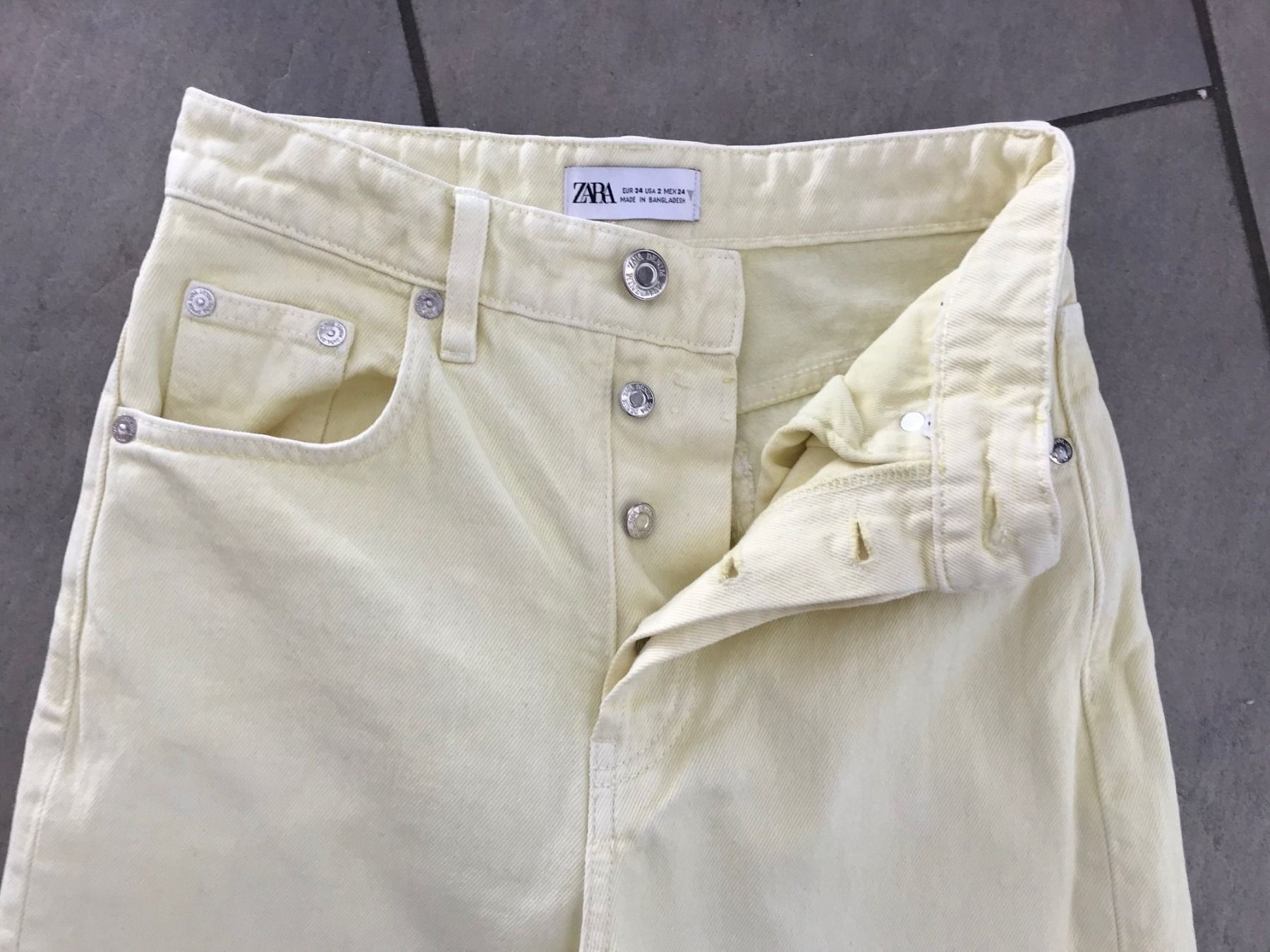 Zara Jeans: Jeans gelb, Gr. 34 – Usato da Sins venduto da sinserin