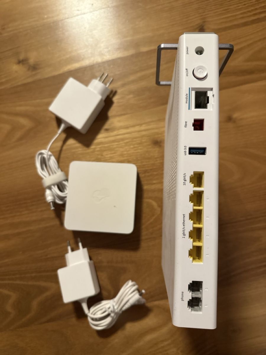 Swisscom Modem & Router: Swisscom Internet-Box 4 weiss (gebraucht) – Usato da St. Gallen venduto da katheroni 1