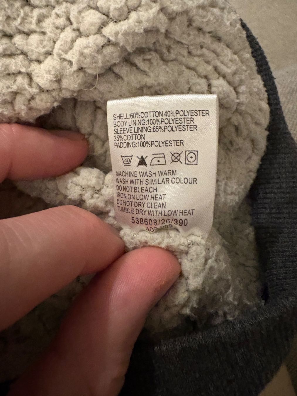 Pullover & Sweatshirts: Lee Cooper Kapuzenpullover grau Grösse M mit Teddyfutter – Gebraucht aus Zürich von davidihagee 3