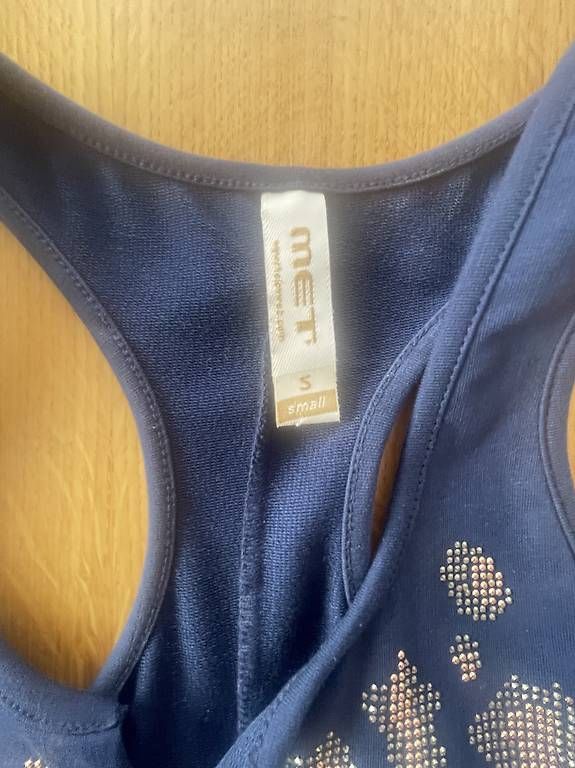 Kleider: Met Kleid  – Gebraucht aus Emmenbrücke von sim_gt9g 2