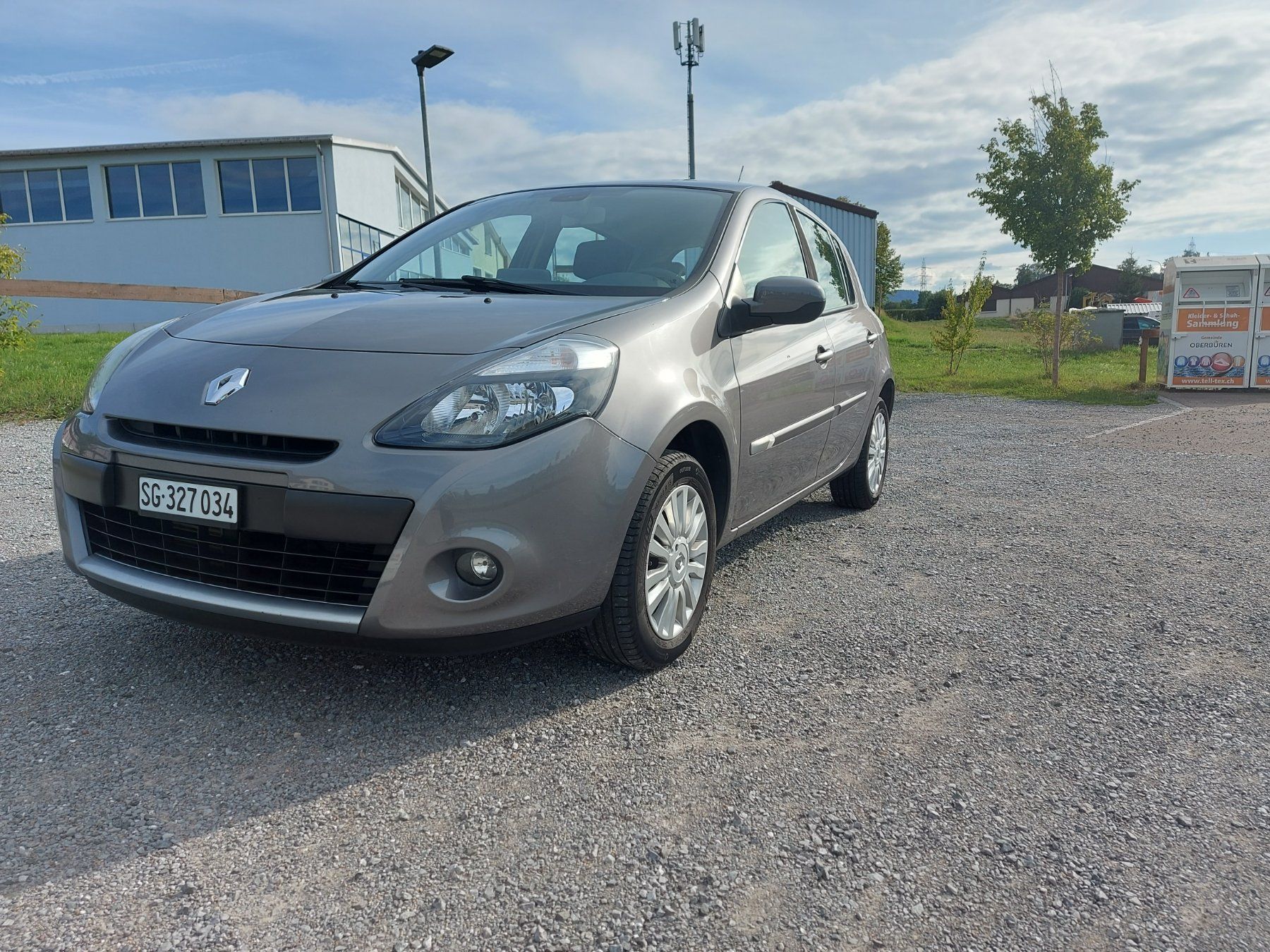 Renault Automobili: Renault Clio tce mit MFK für EXPORT oder Winterauto – Usato da Bichwil venduto da pep_l82m