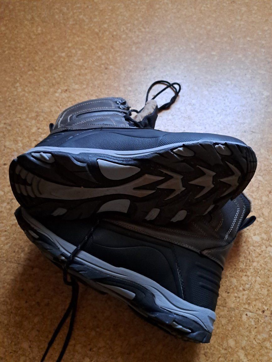 Scarpe da uomo: Winterstiefel Grösse 43 wasserfest – Usato da Schüpfheim venduto da madeleine69 1