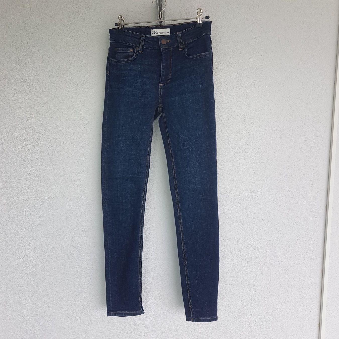 Zara Jeans: Zara Jeans blau Gr. 34 – Usato da Uetendorf venduto da oinkioink88