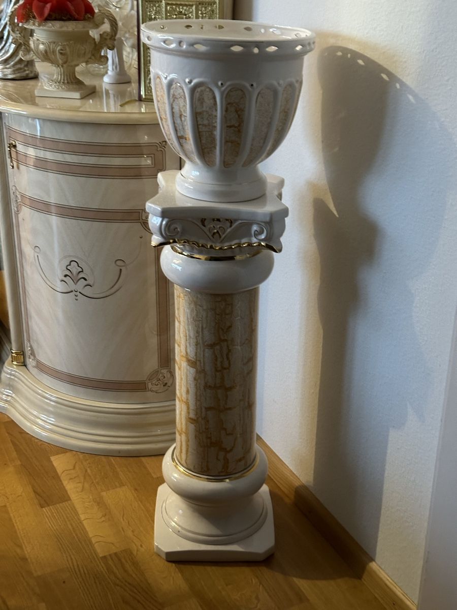 Altro per la casa: Säule mit Blumen Topf Einzigartig – Nuovo (secondo la descrizione) da Basel venduto da Ivana_4 4
