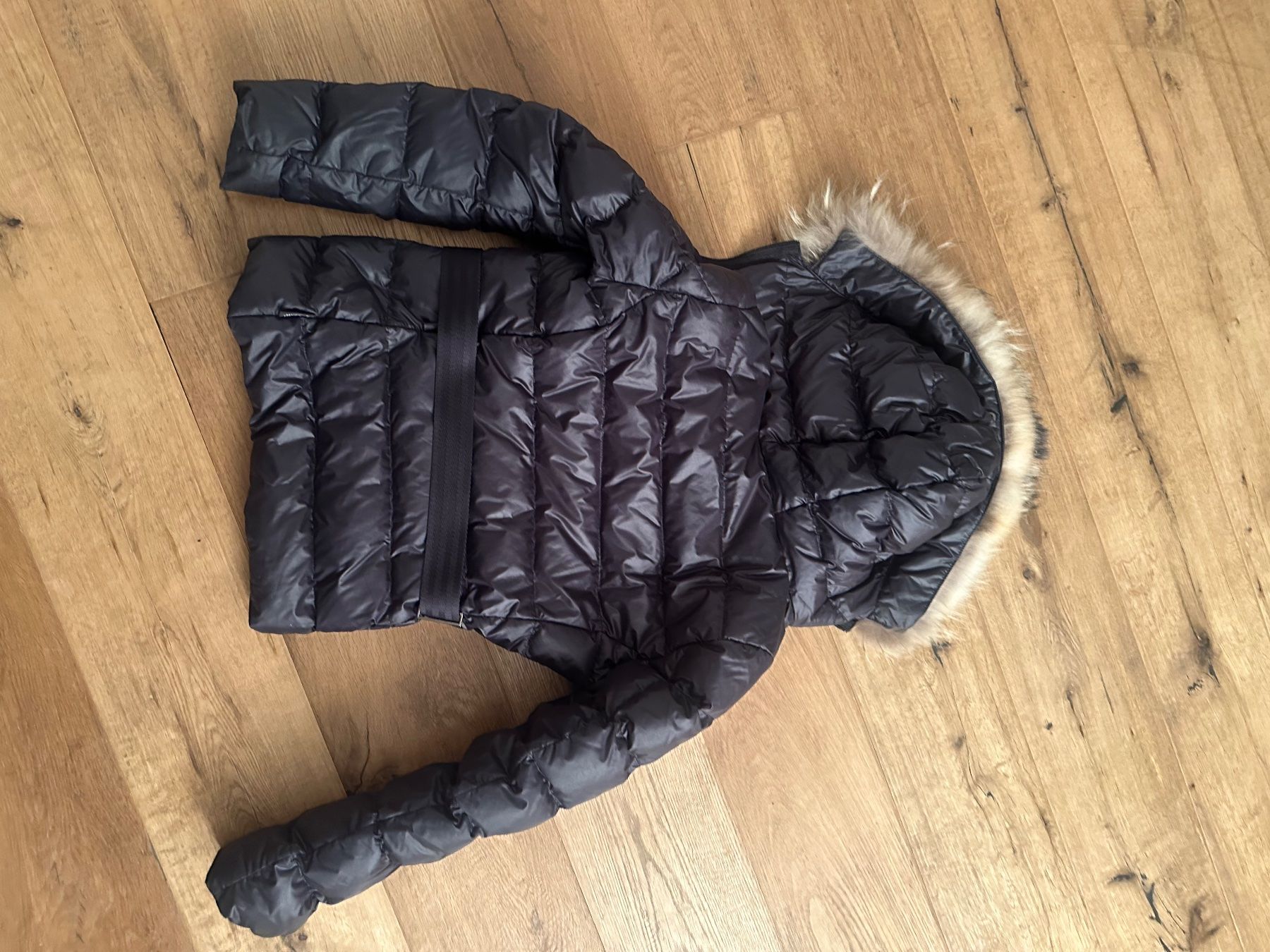 Moncler Vestes: Moncler winter jacket with fur , size 2 black – Neuf (Voir description) à Confignon par lynningva 8