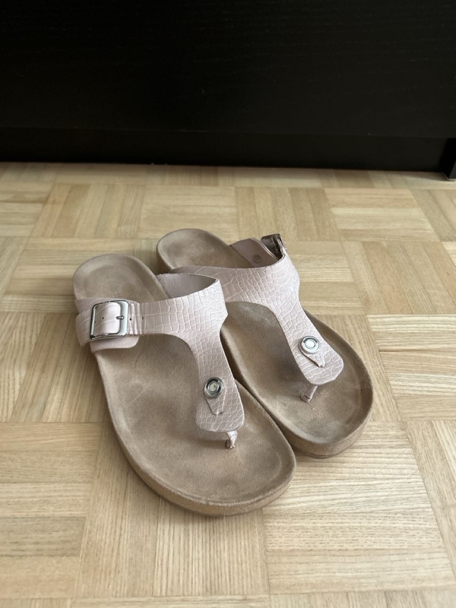 Damenschuhe: Sommerschuhe  – Gebraucht aus Binningen von luc_lxl8