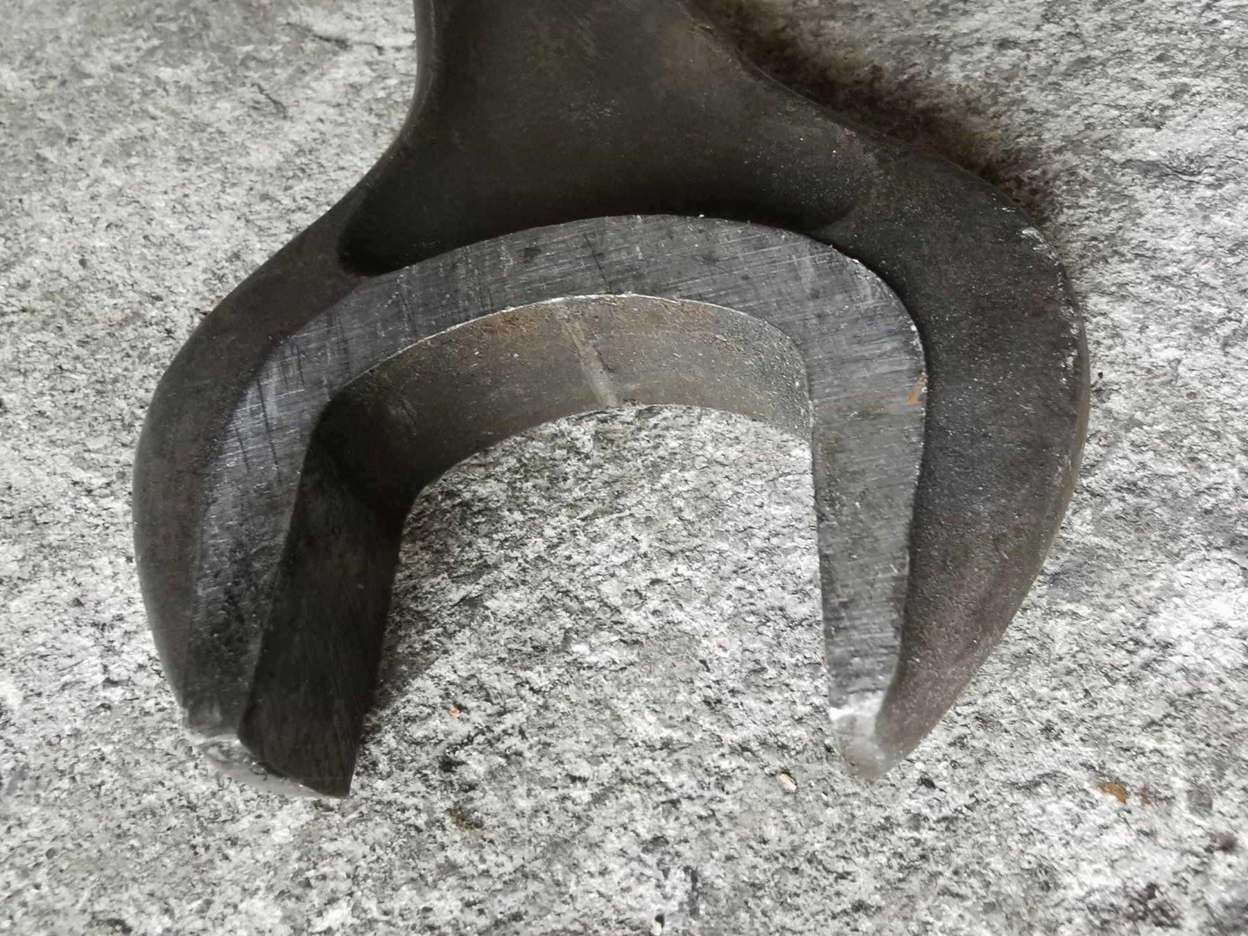 Tutti gli attrezzi: Massiver Gabel-Schlüssel, Grösse 41 mm – Usato da Vielbringen Worb venduto da Isch-0u-guet 3