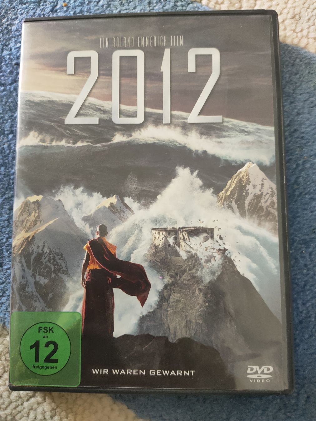 Tutti i DVDs: DVD 2012 – Usato da Niederbüren venduto da Goofy24