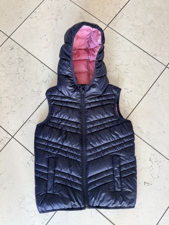 Warmes Gilet von s. Oliver. Grösse 128. 