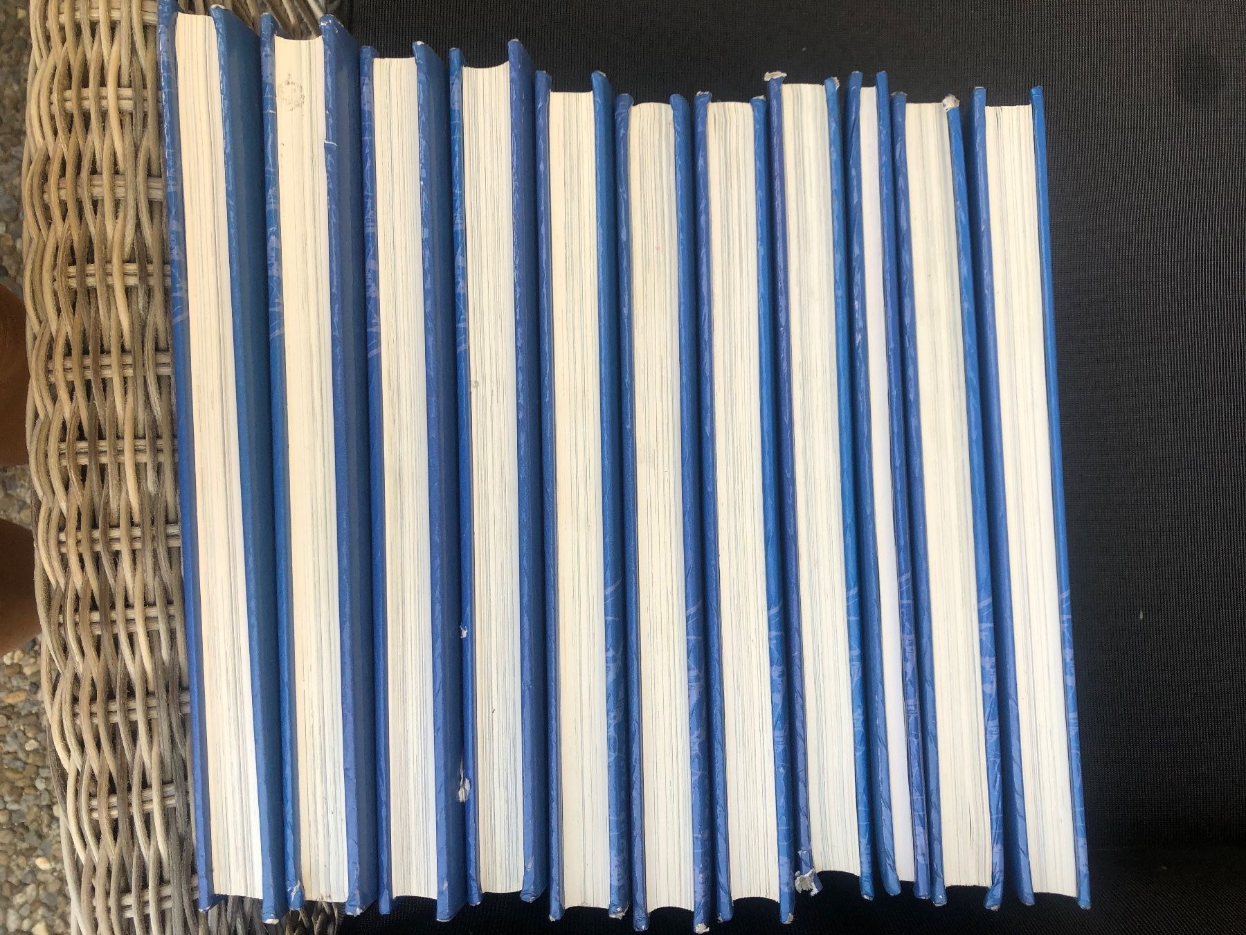 Bücher: Collection Grand Larousse Junior 10 volumes – Gebraucht aus Bernex von joe_6dn9 2