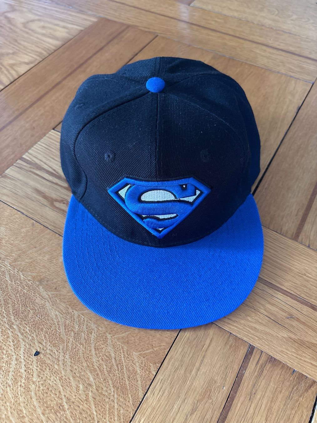 New Era Copricapi, berretti & cappellini: Kappe New Era Superman NEU – Nuovo (secondo la descrizione) da Genève venduto da Livsonman
