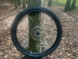 Stromer ST2, 26-Zoll-Vorderradfelge  Reifen der Mrk Schwalbe