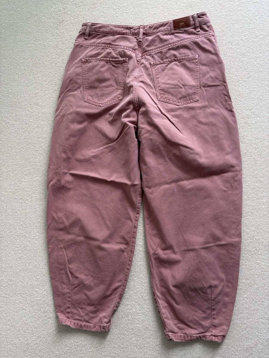 Zara Jeans: Barrel Hose Zara, 42 – Gebraucht aus Azmoos von alix001 2