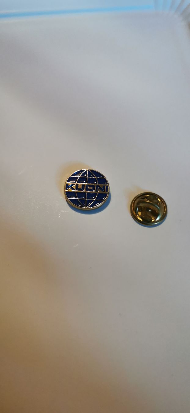 Placchette & Badge: Pin Kuoni  – Usato da Genève venduto da vins50