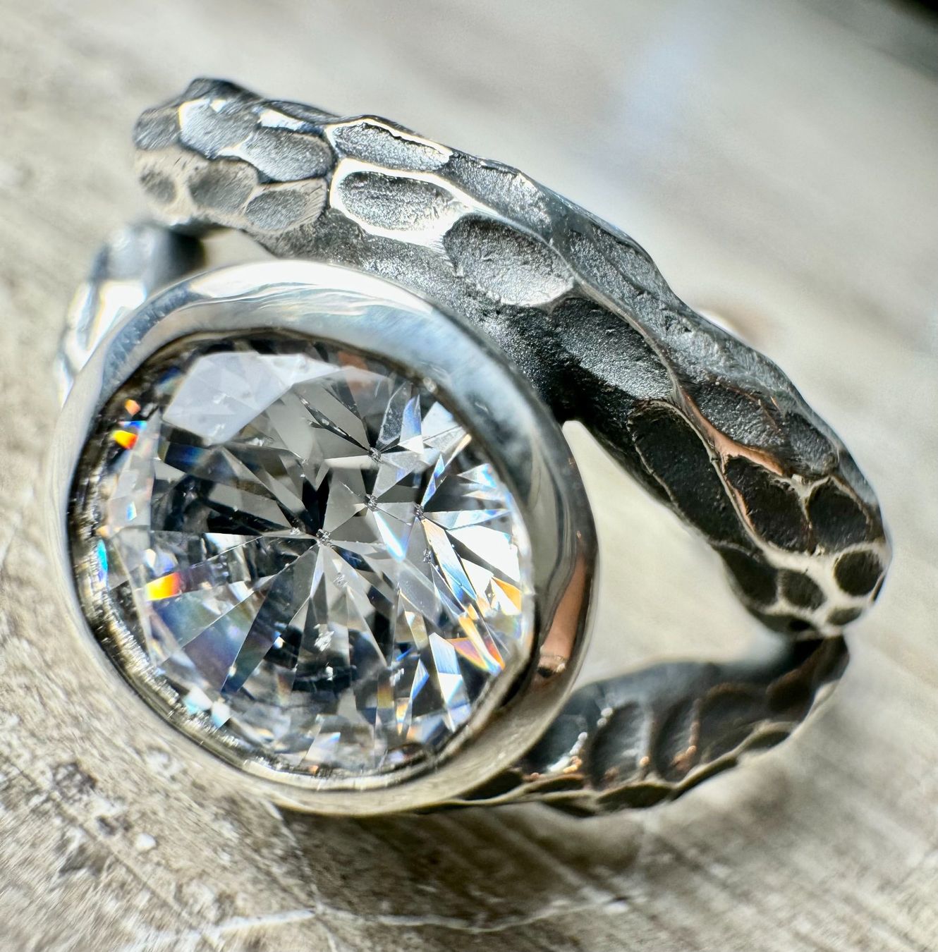 Anelli: Ring "Das Auge des Panthers" – Nuovo e nell'imballaggio originale da Jona venduto da Herzschmiede 1