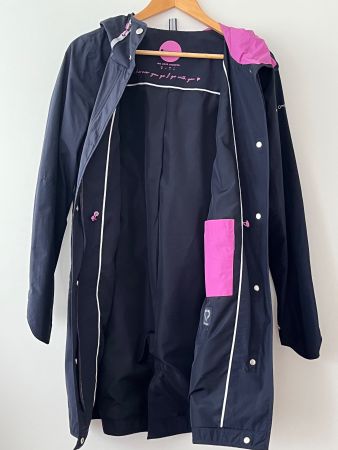 Wunderschöne Regen und Windjacke Marke Street One