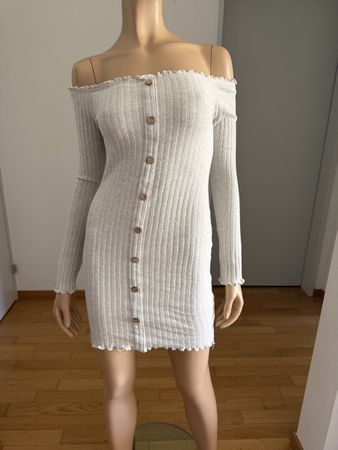 Feines Strickkleid Gr. M Off-Shoulder Sommerkleid Kleid
