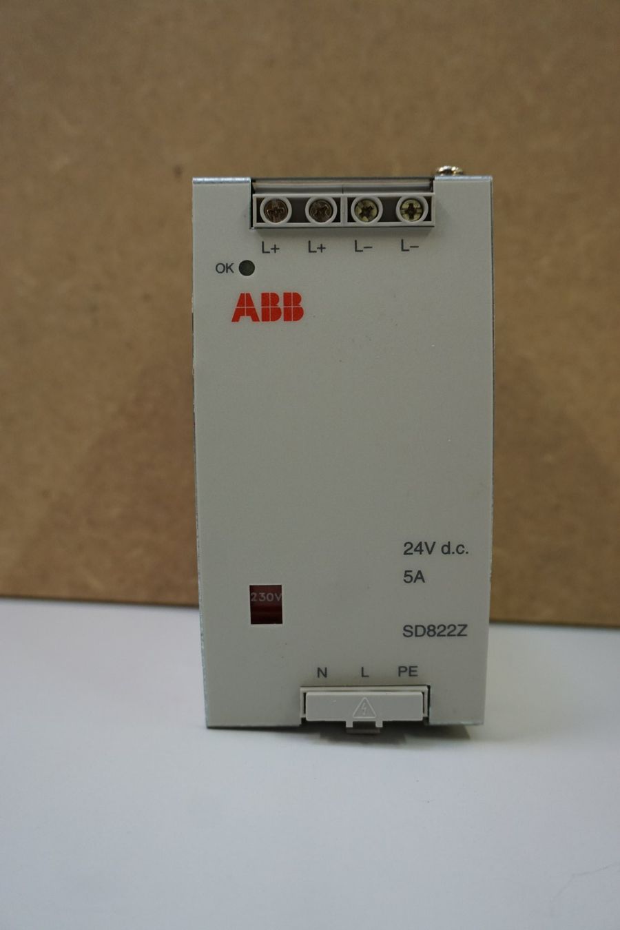 ABB Componenti elettronici: ABB SD822Z 3BSC610054R1 Netzteile – Nuovo e nell'imballaggio originale da Basel venduto da David25
