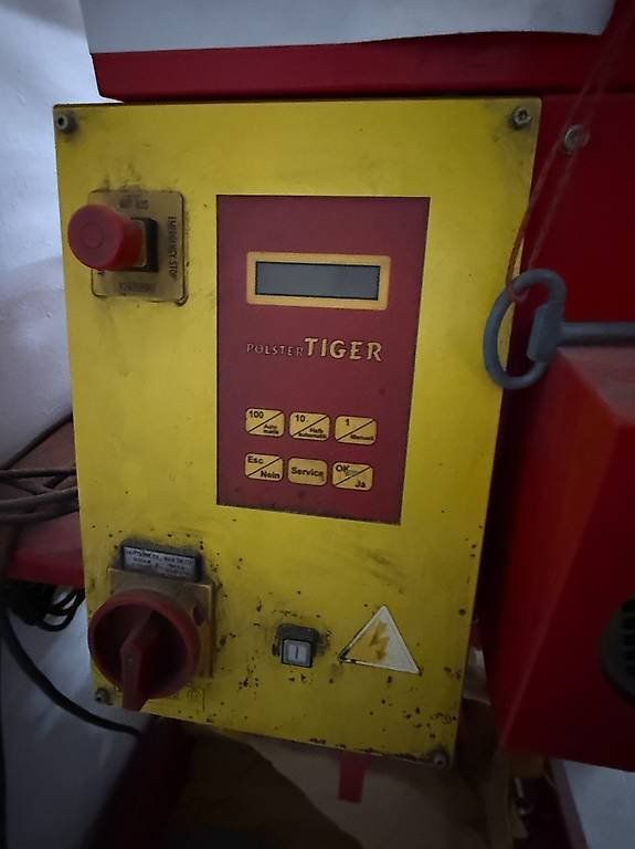 Tutte le macchine: Polstermaschine / Textilmaschine – Usato da Wängi venduto da inf_2hrj 1