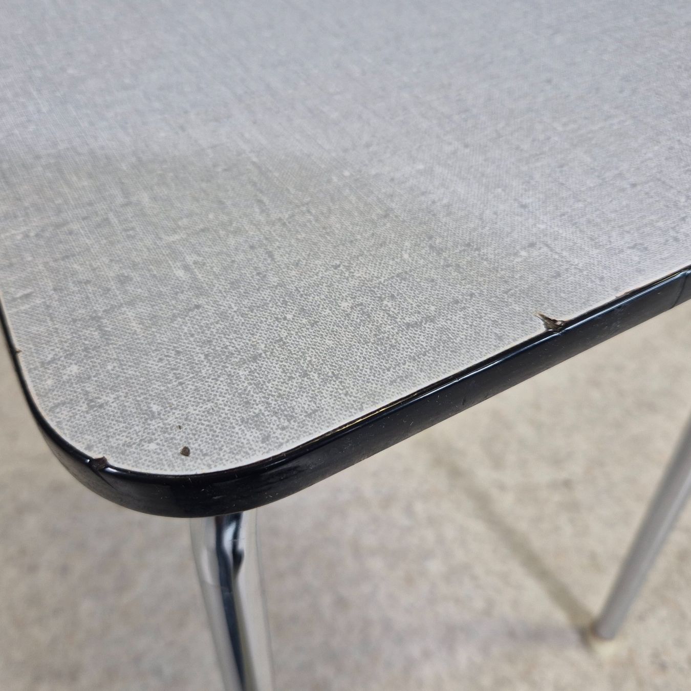 Sgabelli: Kelco Hocker Höcker Küchenhocker Tabouret grau – Usato da Nottwil venduto da Wondewa-Shop 3
