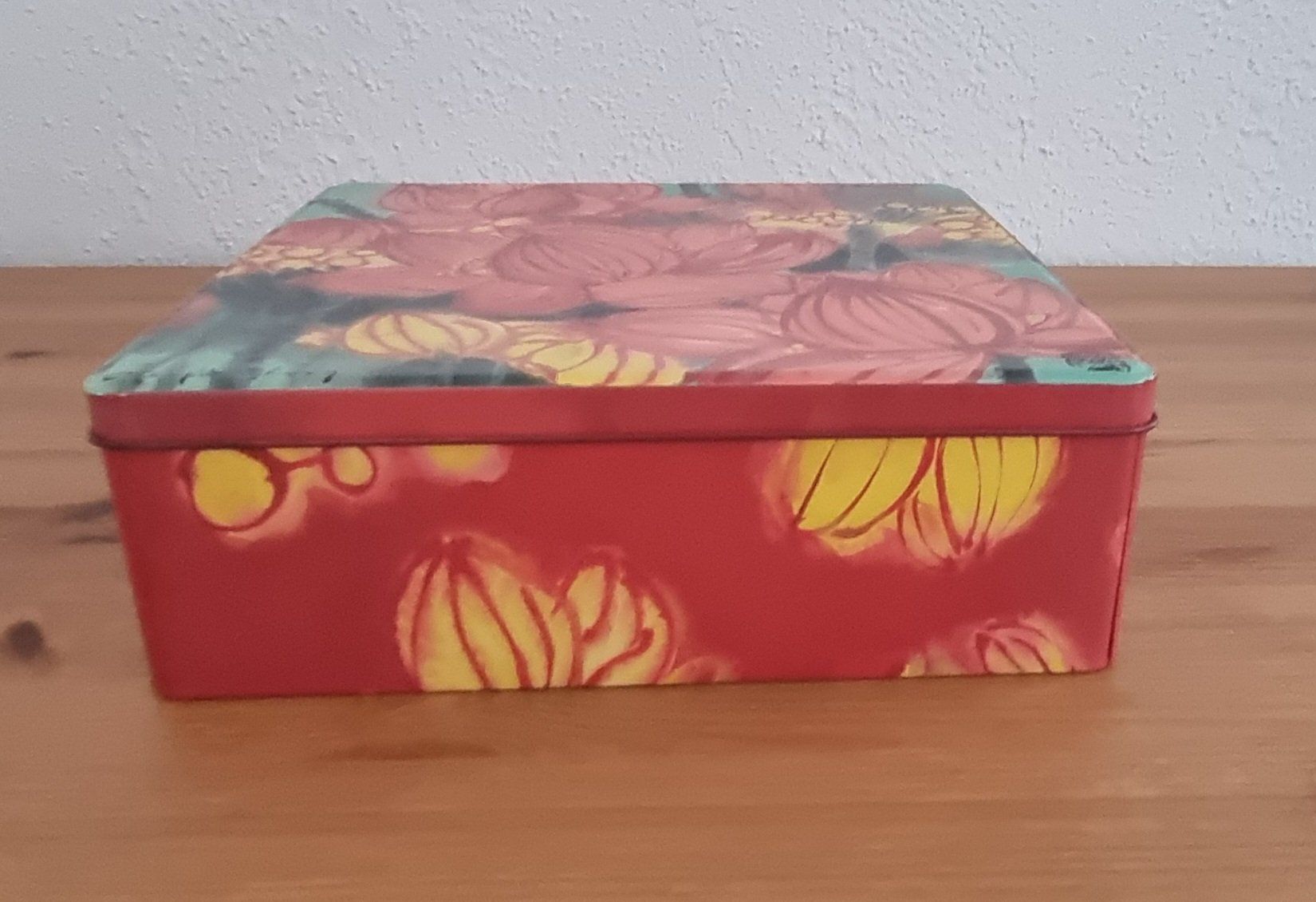 Contenitori & Simili: Keksdose Kambly Special Edition Dose Blechdose – Usato da Affoltern am Albis venduto da thingsANDthings 1
