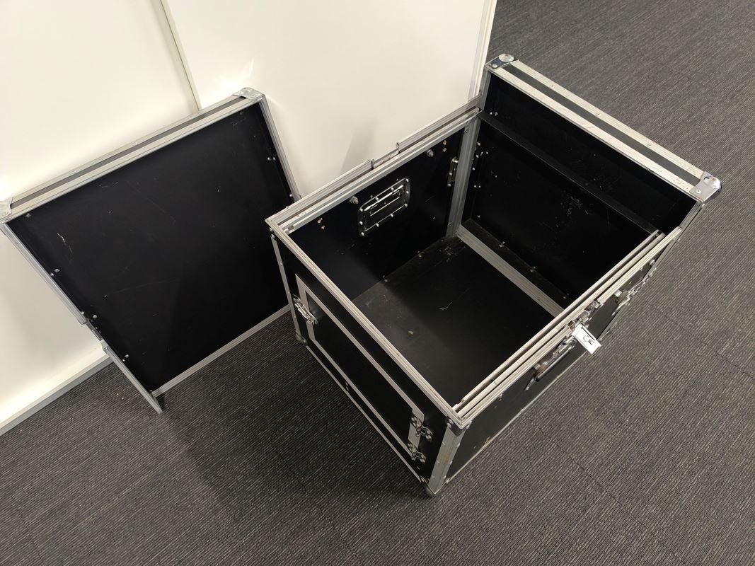 Autres décorations & accessoires: SHURE - Flightcase 53 x 56 x 66 cm – D'occasion à Rüti ZH par Restwert_Rueti_ZH 4