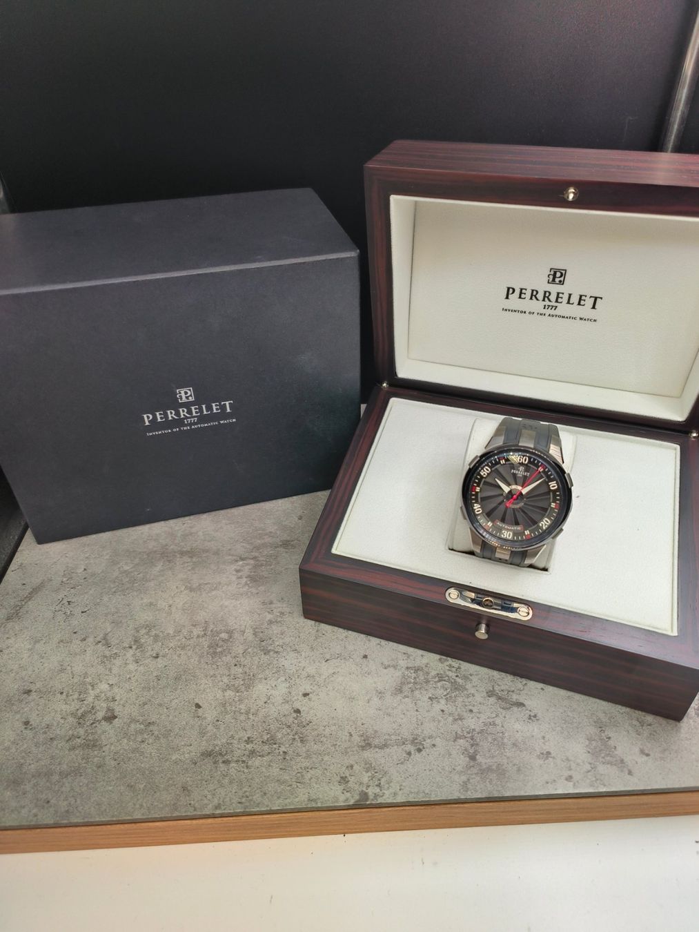 Perrelet Uhren: Perrelet – Gebraucht aus La Chaux-de-Fonds von curtitswisswatches 1