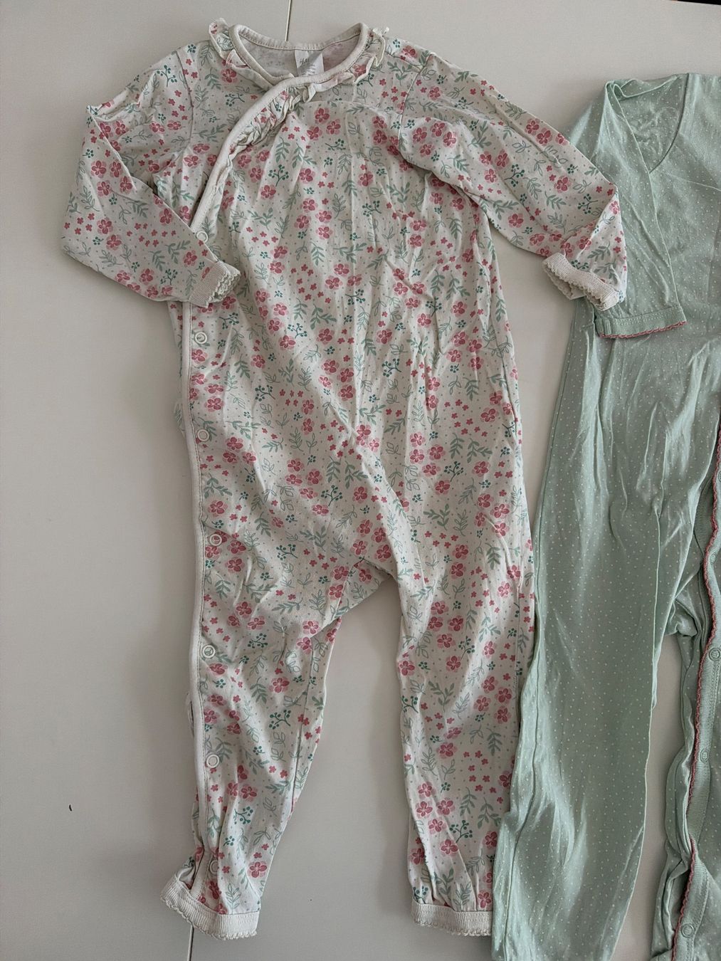 H&M Pigiama & Simili: H&M Kleiderpaket Baby Pyjamas – Usato da Solothurn venduto da Vintage87 1