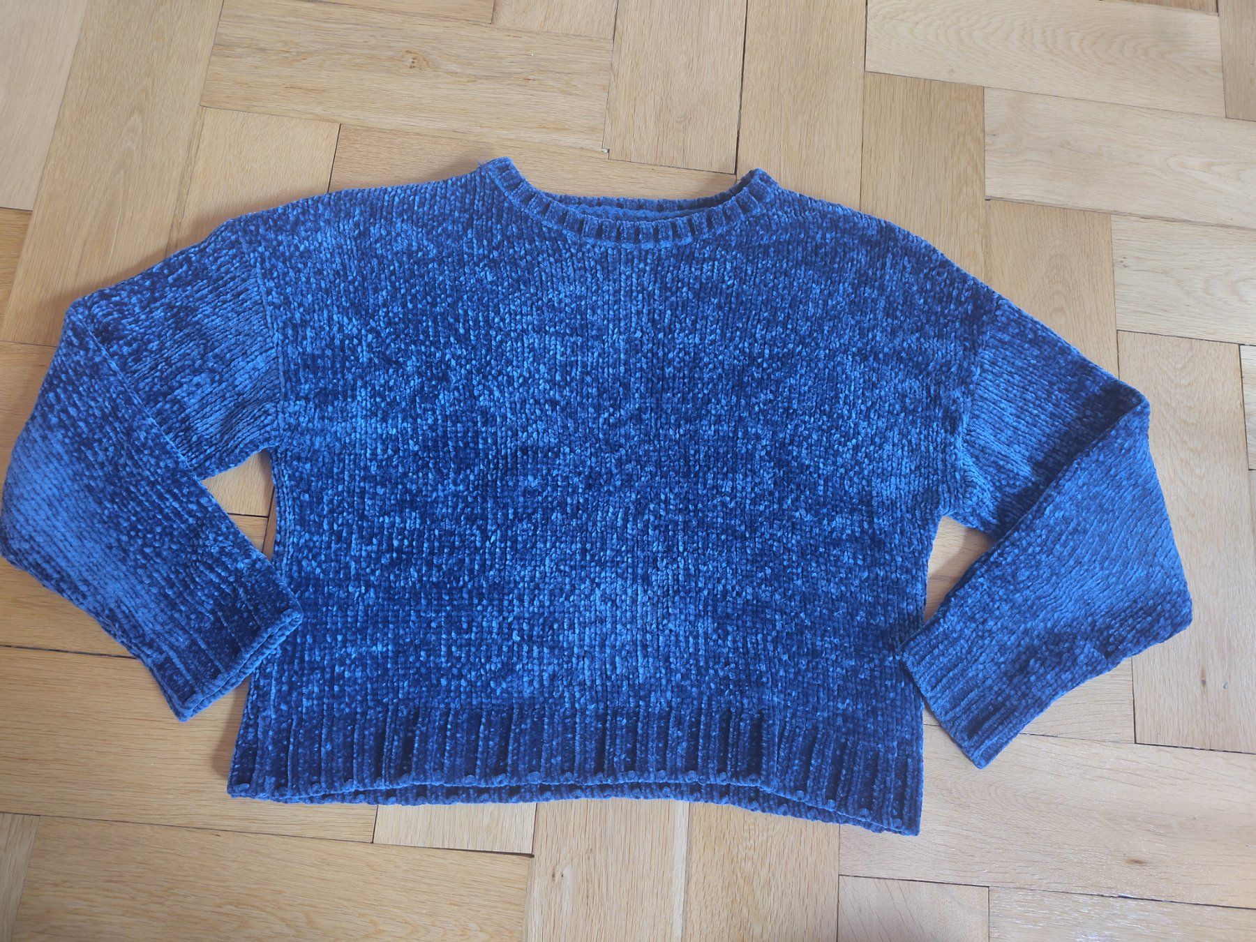 Pull&Bear Pullover & Sweatshirts: Pullover – Gebraucht aus Bern von Linii