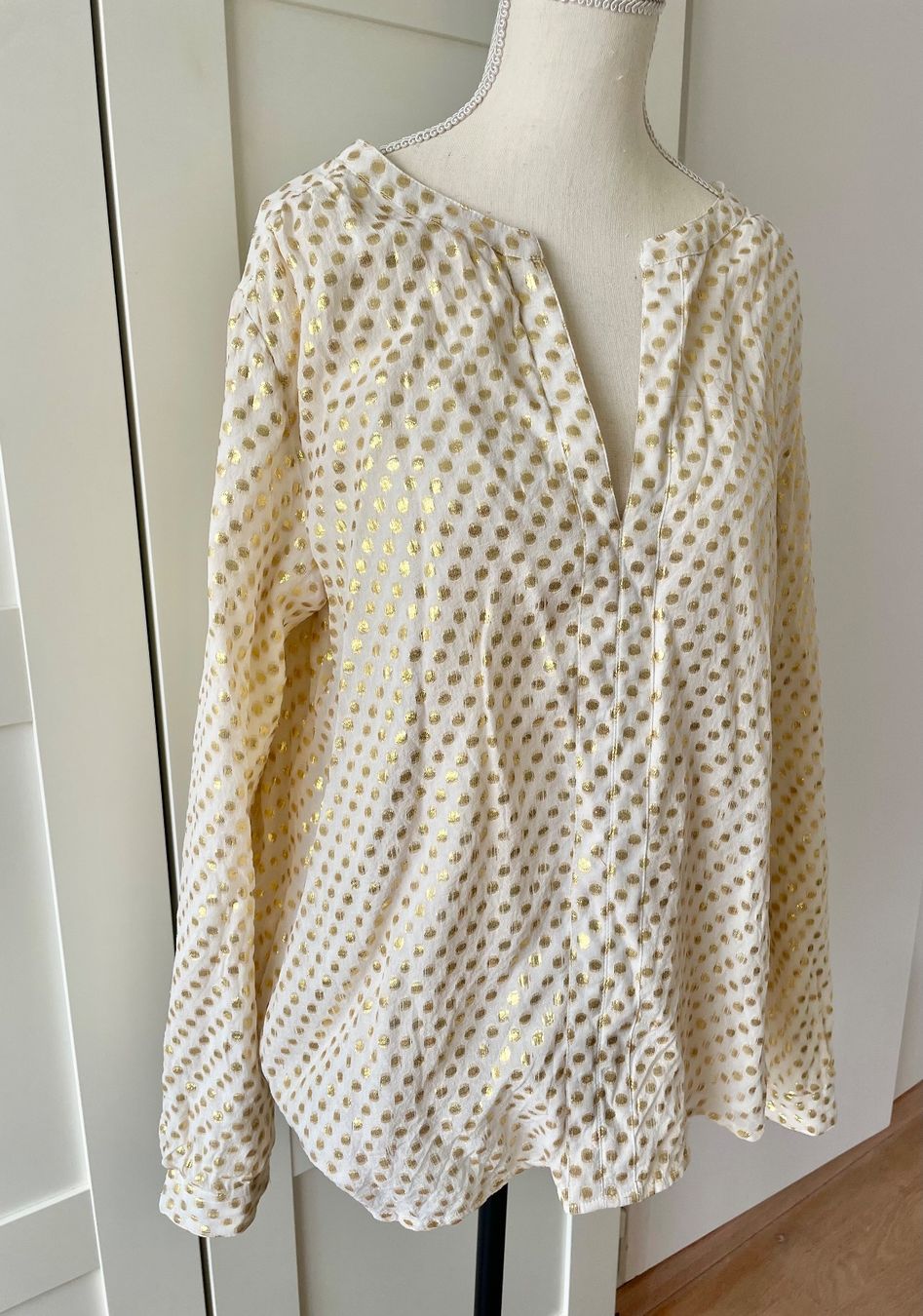 Ba&Sh Blusen: *BASH* Seiden Bluse Gold polkadots Punkte 40 – Gebraucht aus Pully von Surflime