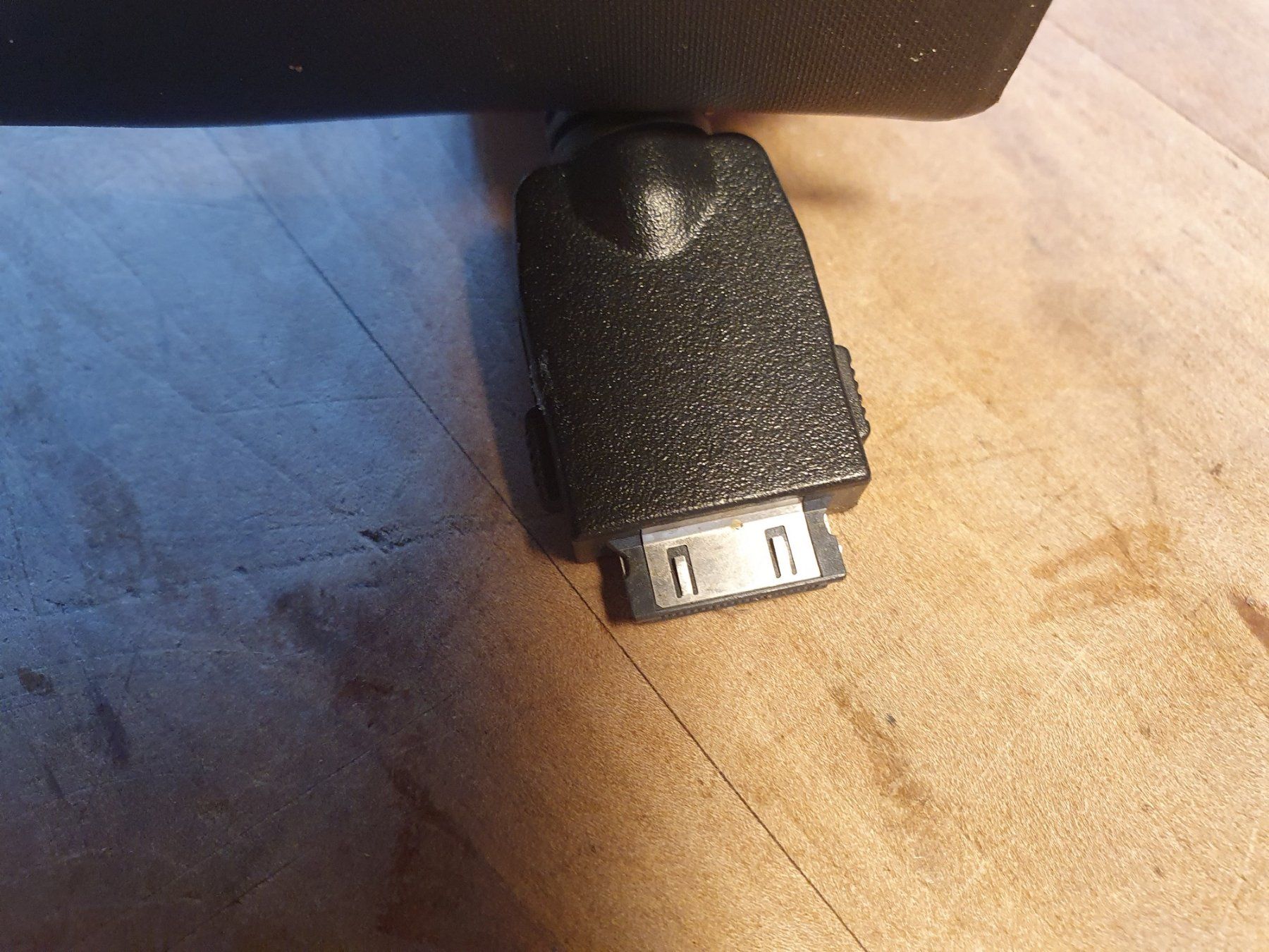 Unità & Adattatore: HWAYING Mod. No. AP-02  Ladekabel – Usato da Zürich venduto da loosebone 2