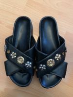 Jolies mules Claudie Pierlot p. 38