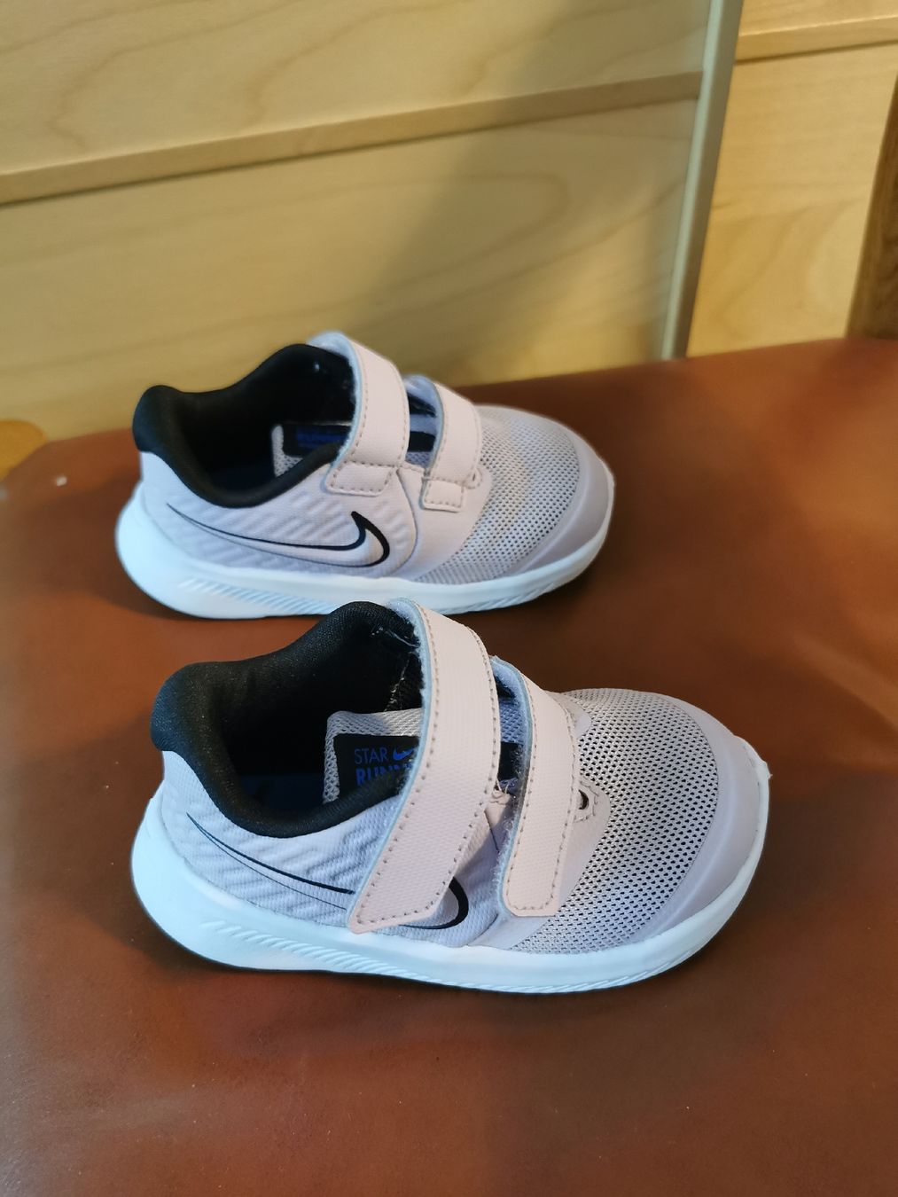 Nike Schuhe für Jungen: Nike Downshifter Lauflernschuhe Gr. 21 Top – Gebraucht aus Lommiswil von jag_mrt9 3